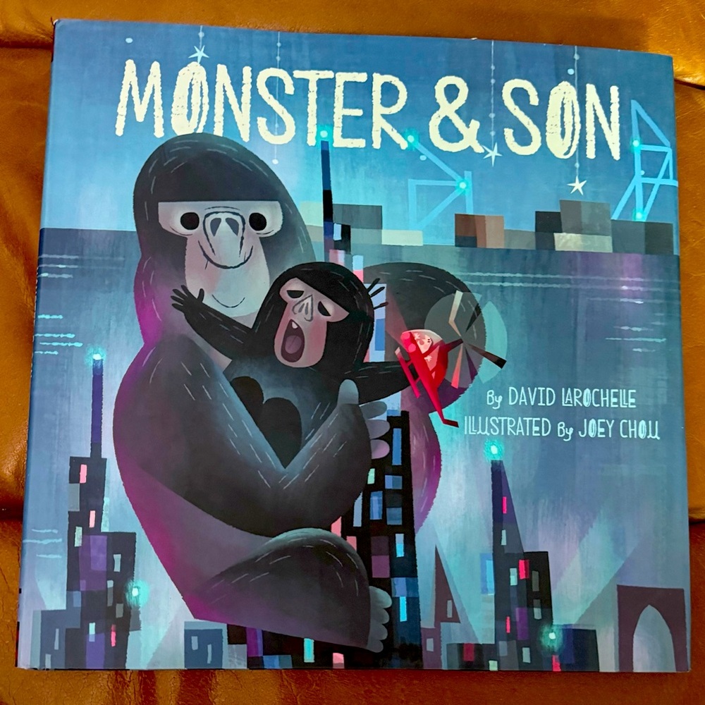 3/$20💕 MONSTER & SON book fun for Halloween daddy monsters silly & not so scary - Picture 1 of 9